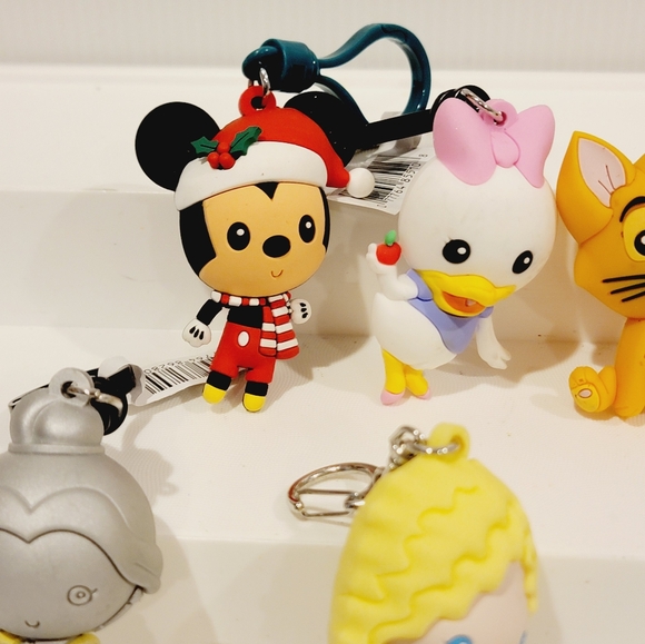 Disney Princess Blind Bag Figural Keychain Set 3D Figures - Picture 4 of 10